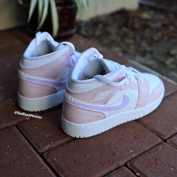 Nike Custom Jordan 1 Mid NWT - Picture 5 of 8